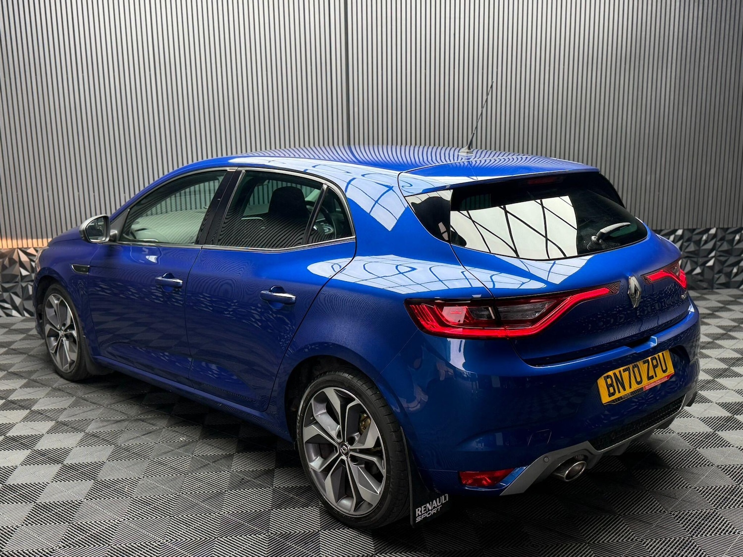 Used Renault Megane 2020 for sale - 76633899: Photo 16