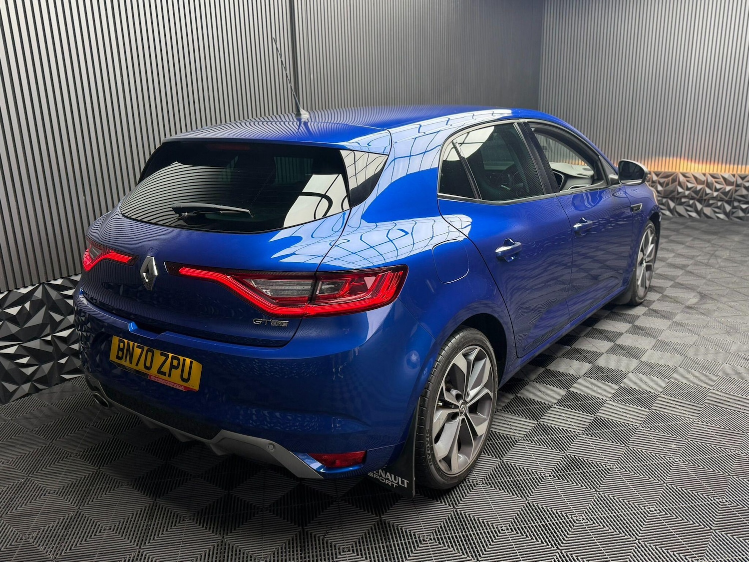 Used Renault Megane 2020 for sale - 76633899: Photo 21