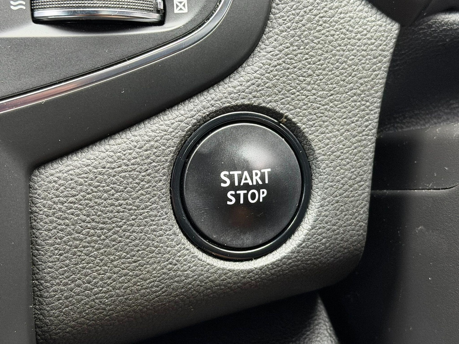 Used Renault Megane 2020 for sale - 76633899: Photo 33