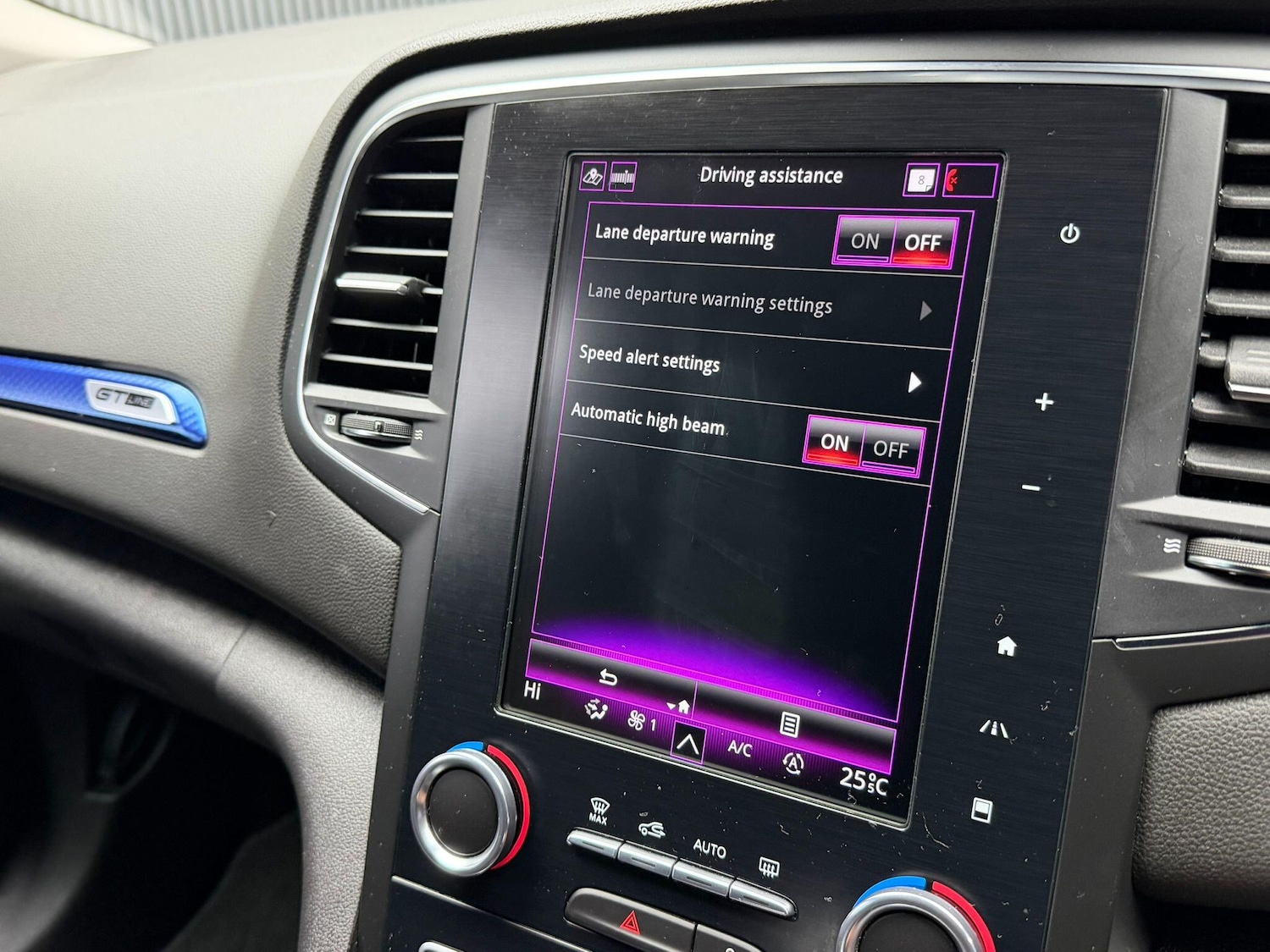 Used Renault Megane 2020 for sale - 76633899: Photo 47