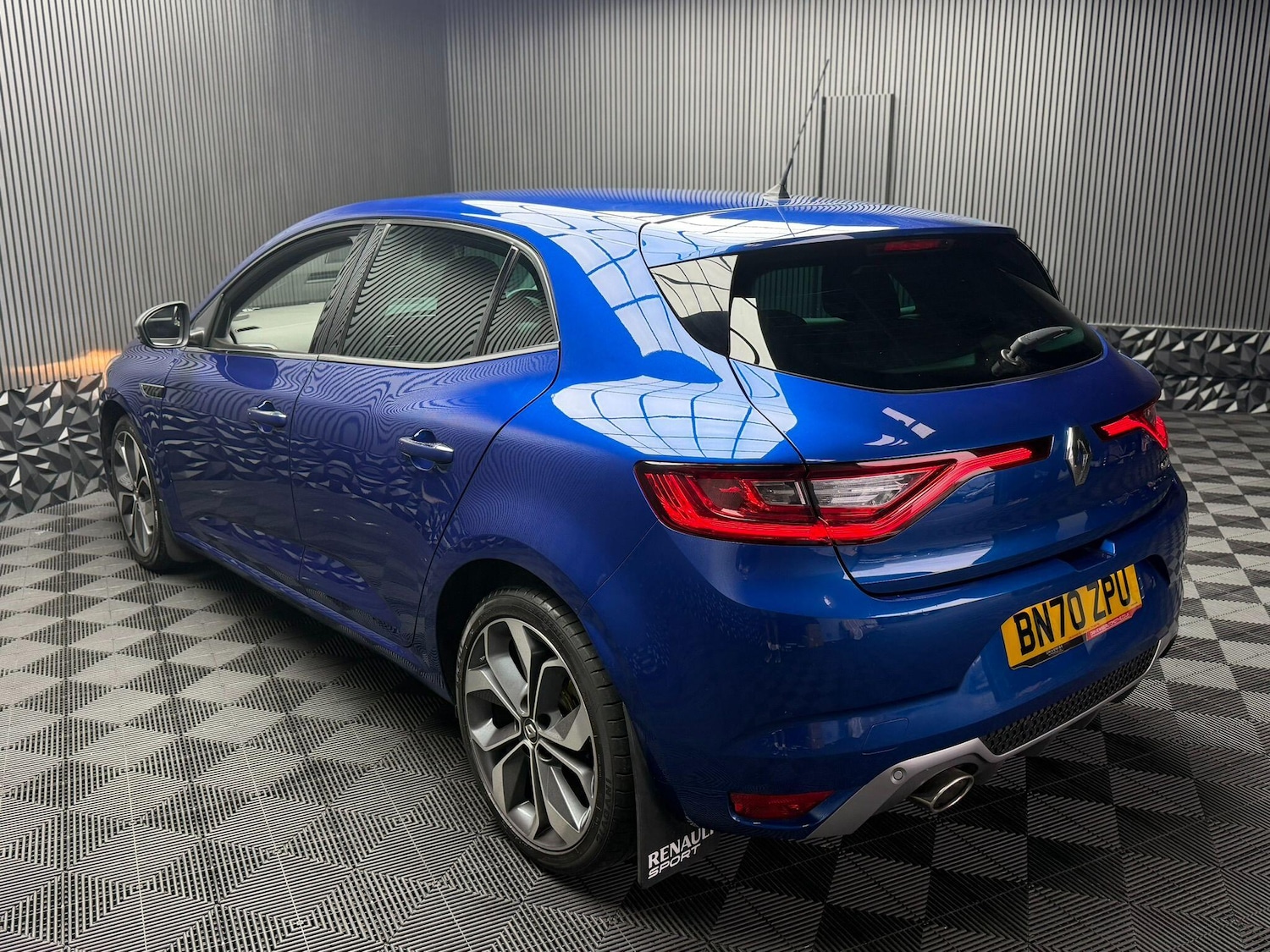 Used Renault Megane 2020 for sale - 76633899: Photo 5