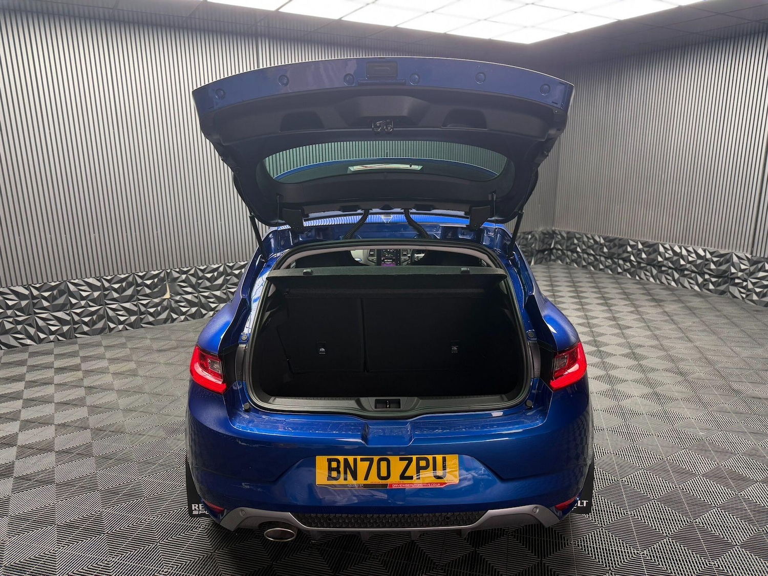 Used Renault Megane 2020 for sale - 76633899: Photo 50