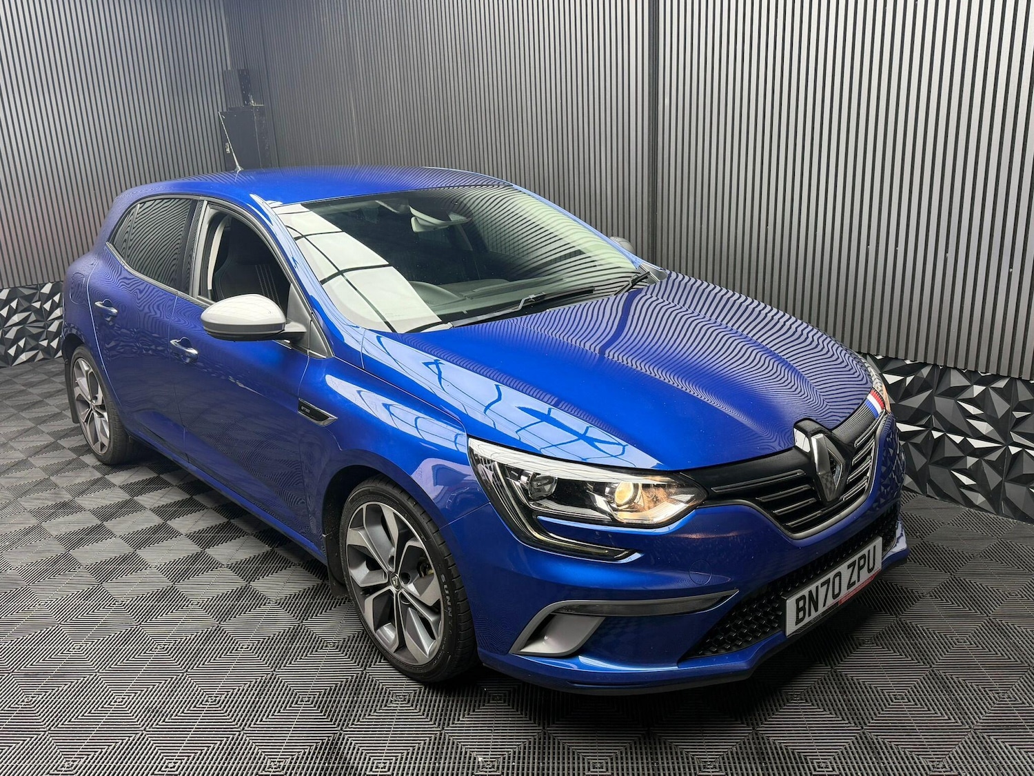 Used Renault Megane 2020 for sale - 76633899: Photo 7