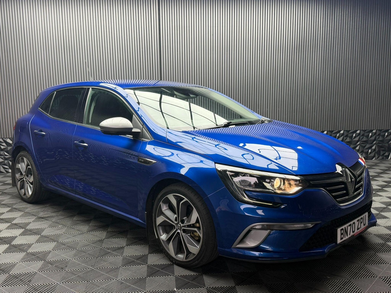Used Renault Megane 2020 for sale - 76633899: Photo 8