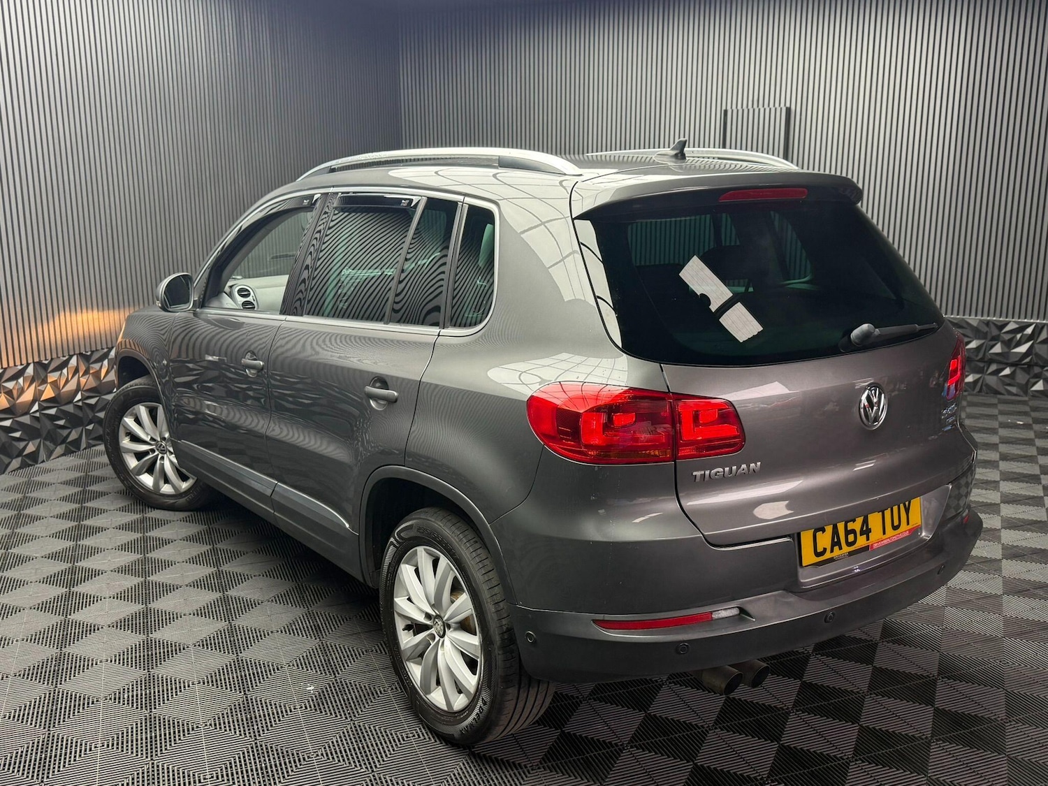 Used Volkswagen Tiguan 2015 for sale - 76592345: Photo 13