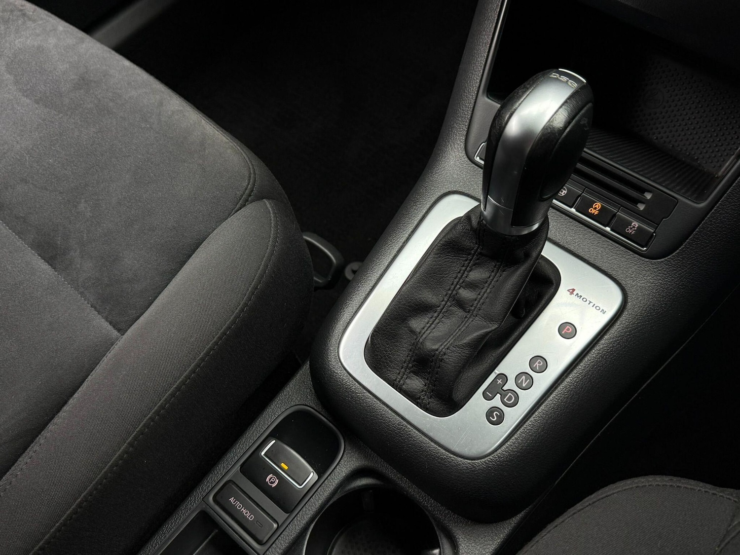 Used Volkswagen Tiguan 2015 for sale - 76592345: Photo 22