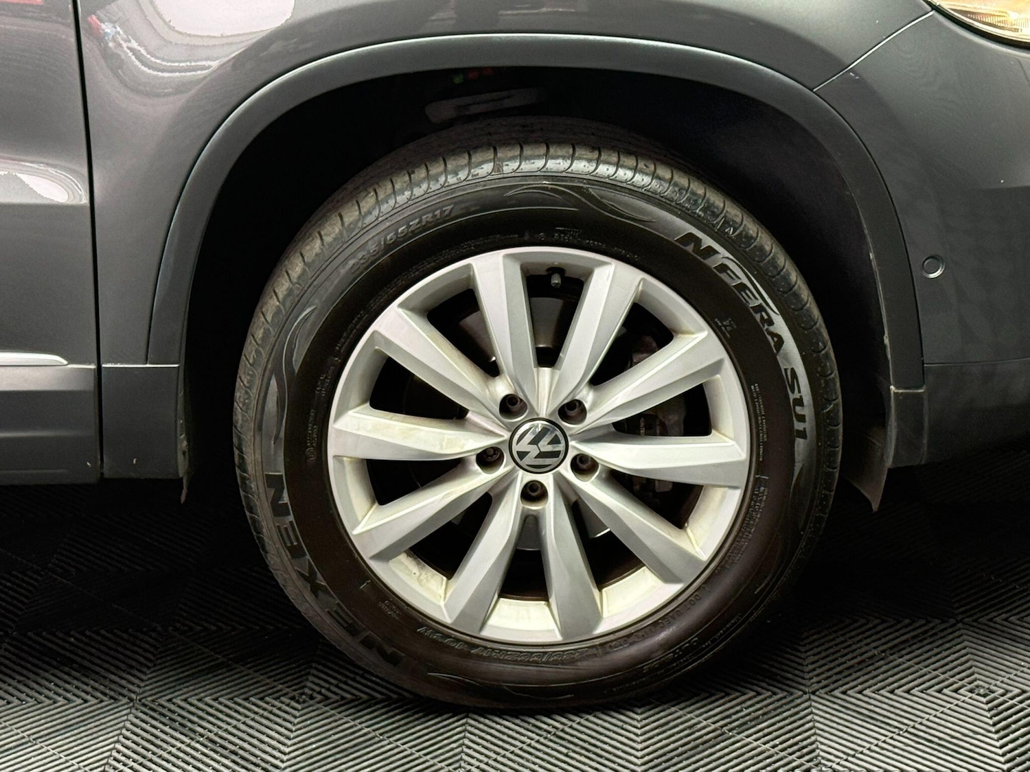 Used Volkswagen Tiguan 2015 for sale - 76592345: Photo 36