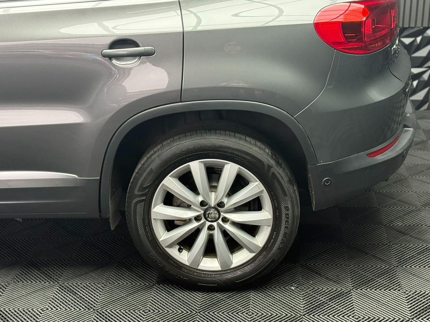 Used Volkswagen Tiguan 2015 for sale - 76592345: Photo 39