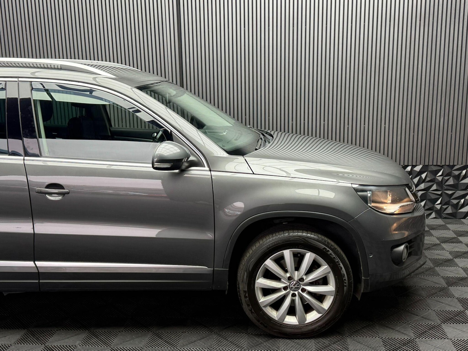 Used Volkswagen Tiguan 2015 for sale - 76592345: Photo 58