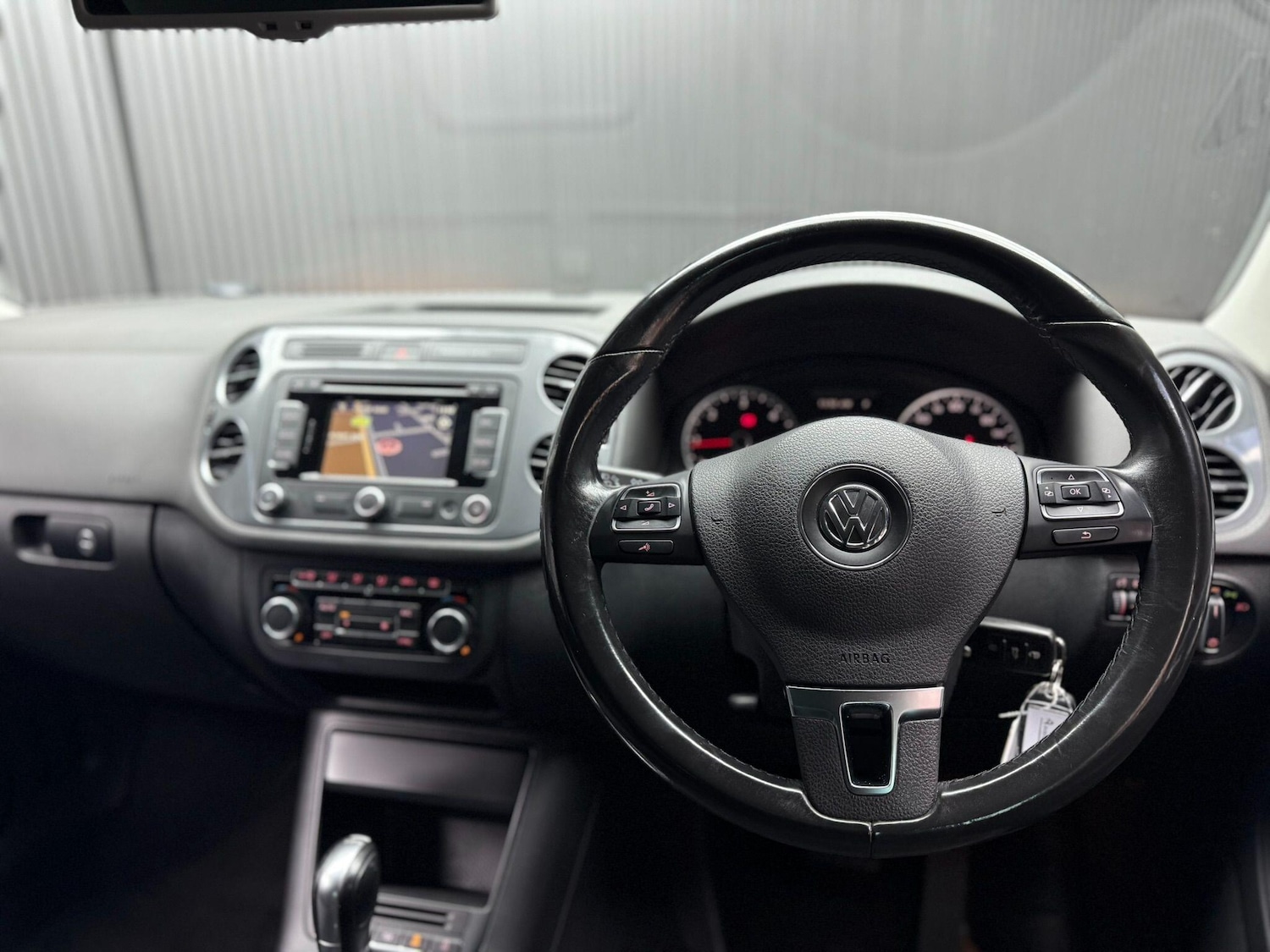 Used Volkswagen Tiguan 2015 for sale - 76592345: Photo 60