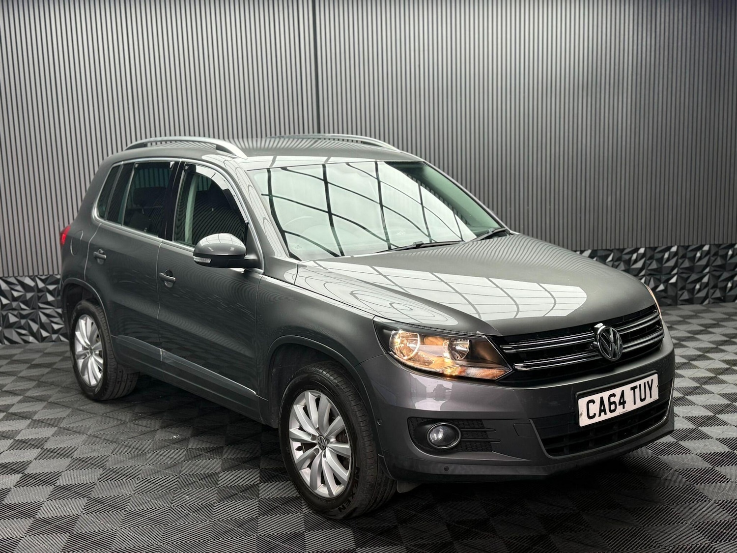 Used Volkswagen Tiguan 2015 for sale - 76592345: Photo 7