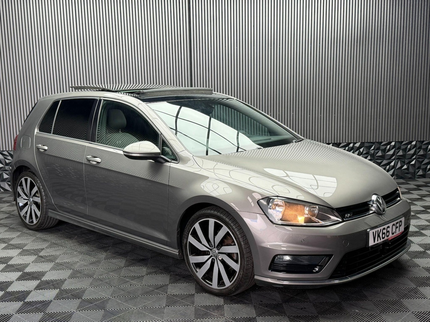 Used Volkswagen Golf for sale - 78135959: Photo 8