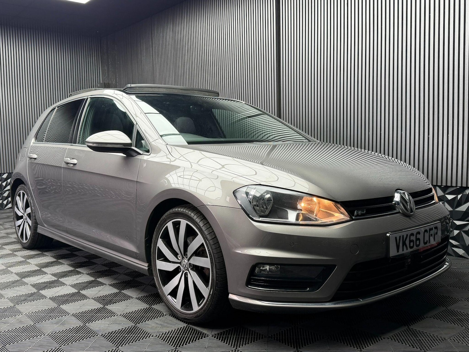 Used Volkswagen Golf for sale - 78135959: Photo 9
