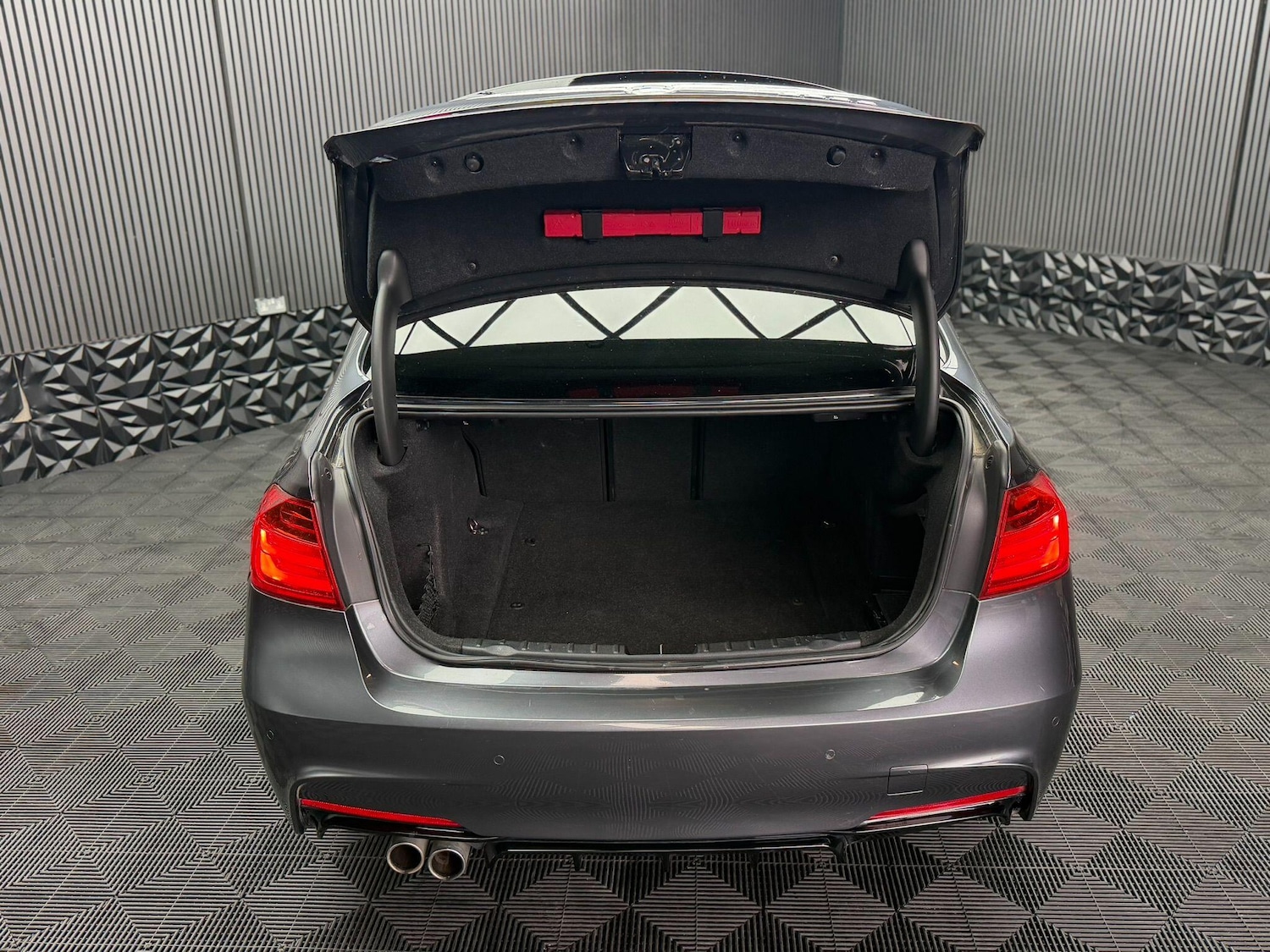 Used BMW 3 Series for sale - 78136210: Photo 65