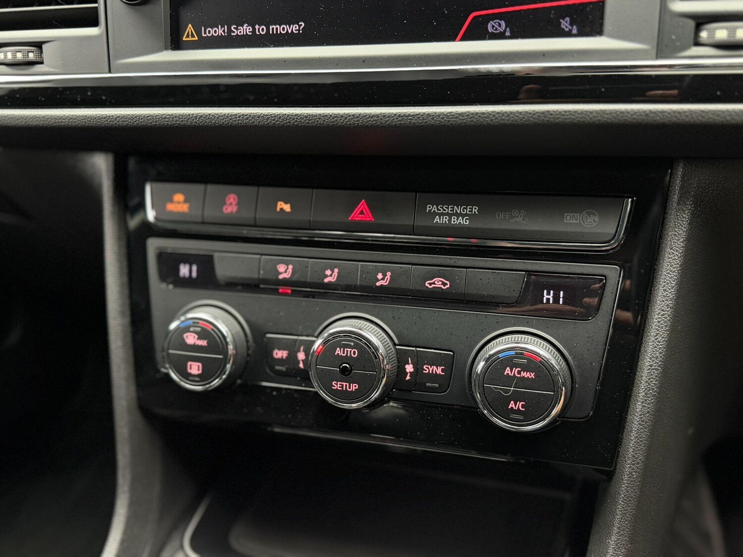 Used SEAT Leon 2018 for sale - 76632908: Photo 56