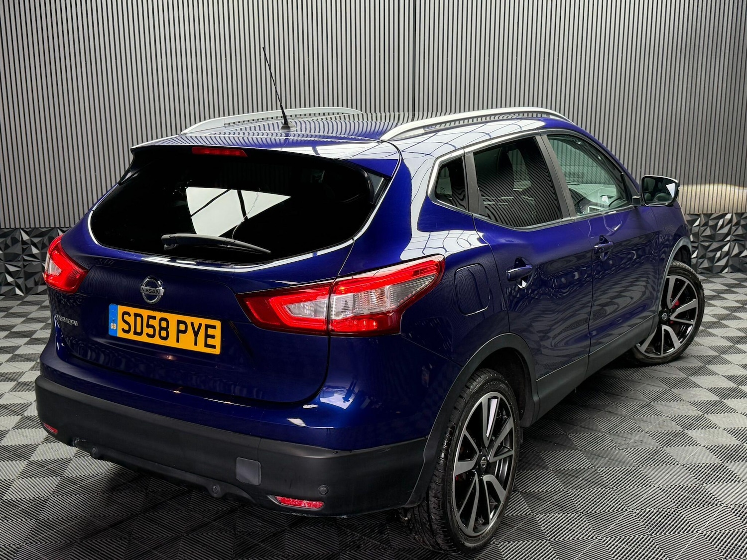 Used Nissan Qashqai 2016 for sale - 77054061: Photo 15