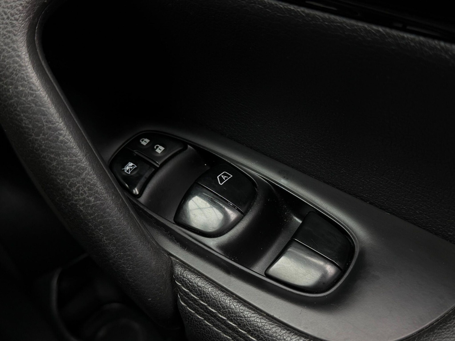 Used Nissan Qashqai 2016 for sale - 77054061: Photo 21