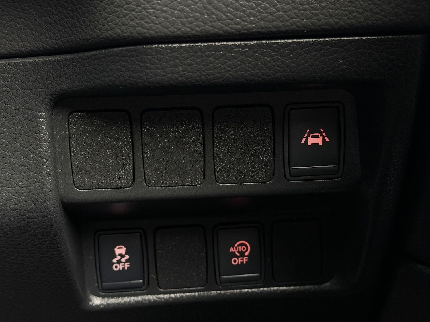 Used Nissan Qashqai 2016 for sale - 77054061: Photo 24