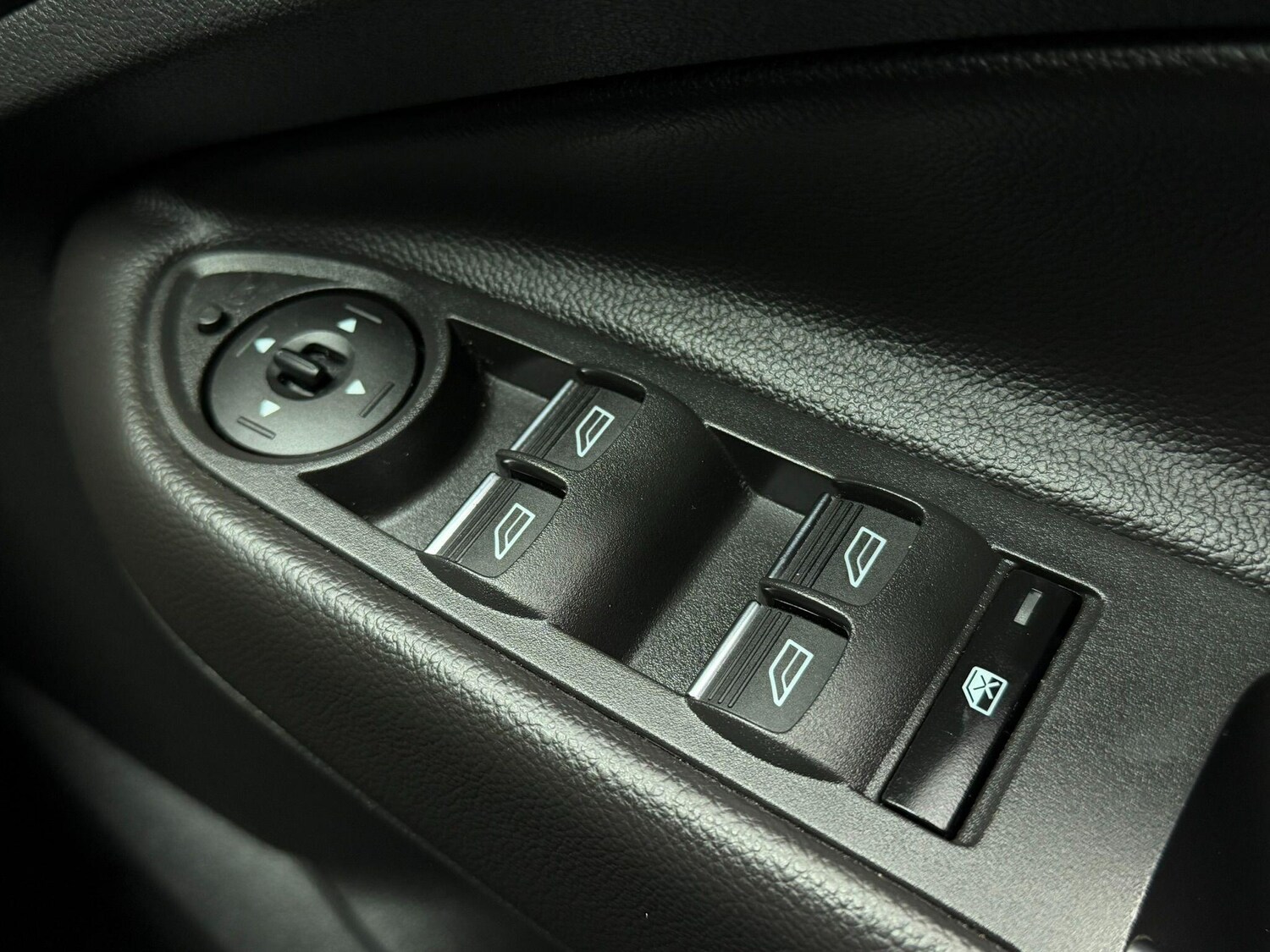 Used Ford Kuga 2016 for sale - 77909171: Photo 27