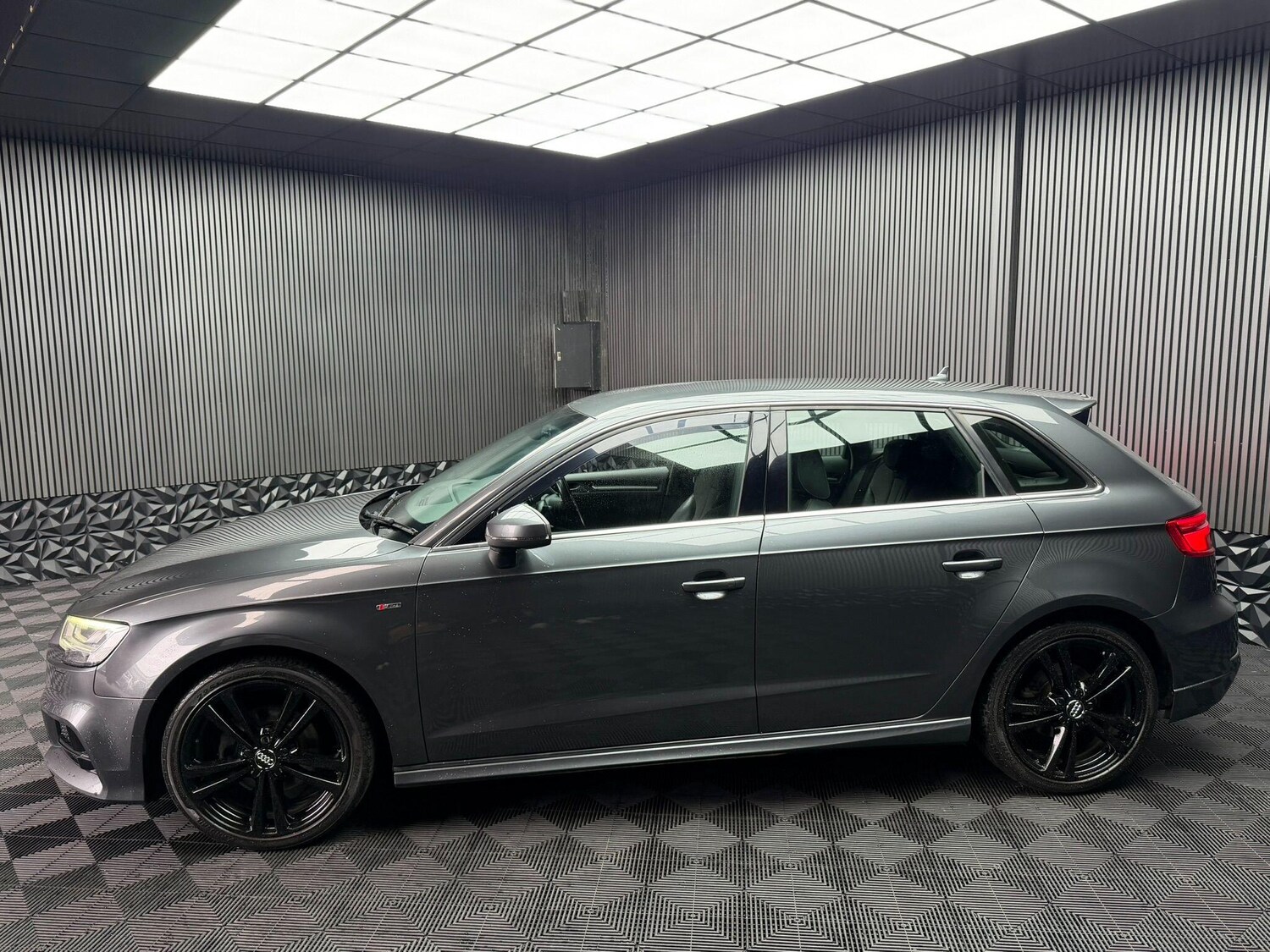 Used Audi A3 2016 for sale - 77909260: Photo 13