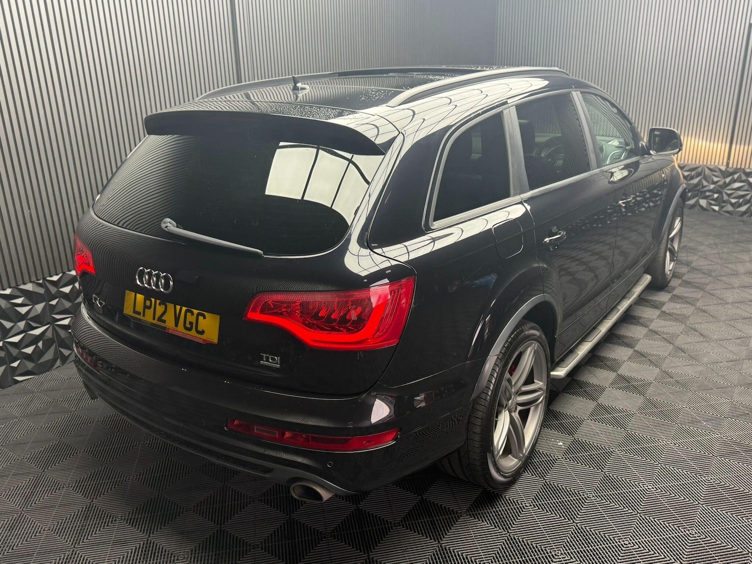 Used Audi Q7 2012 for sale - 76994070: Photo 14