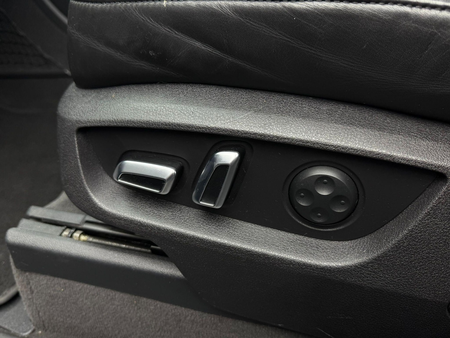 Used Audi Q7 2012 for sale - 76994070: Photo 25