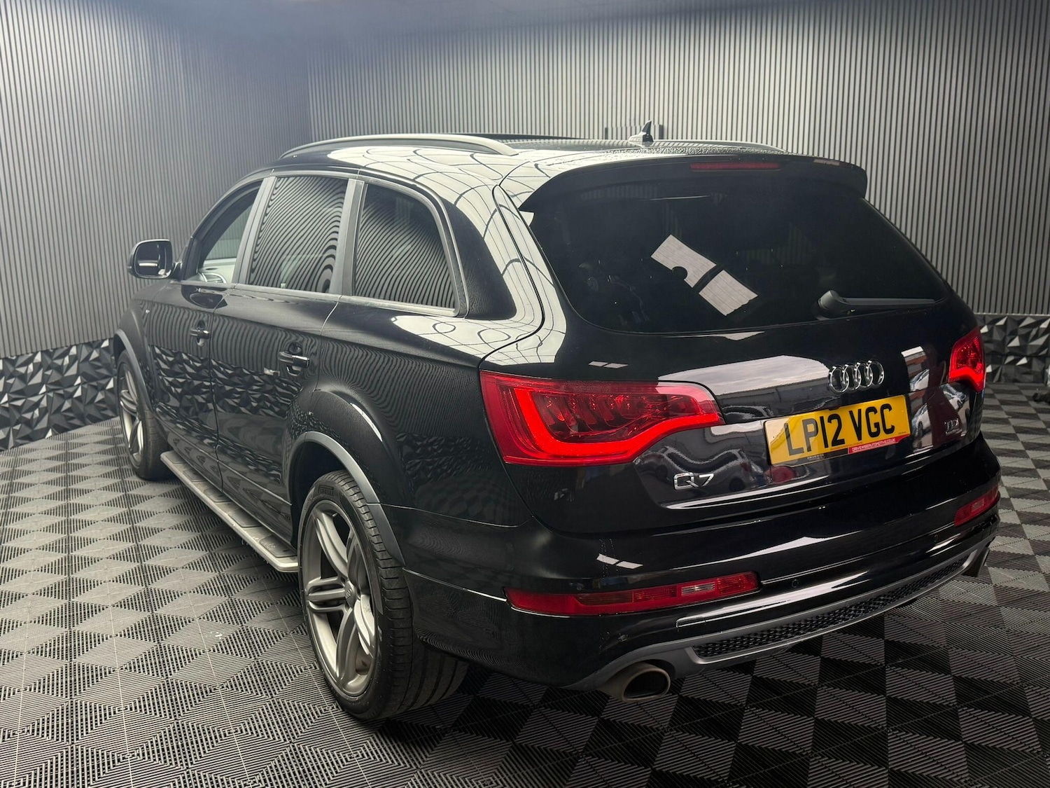 Used Audi Q7 2012 for sale - 76994070: Photo 5