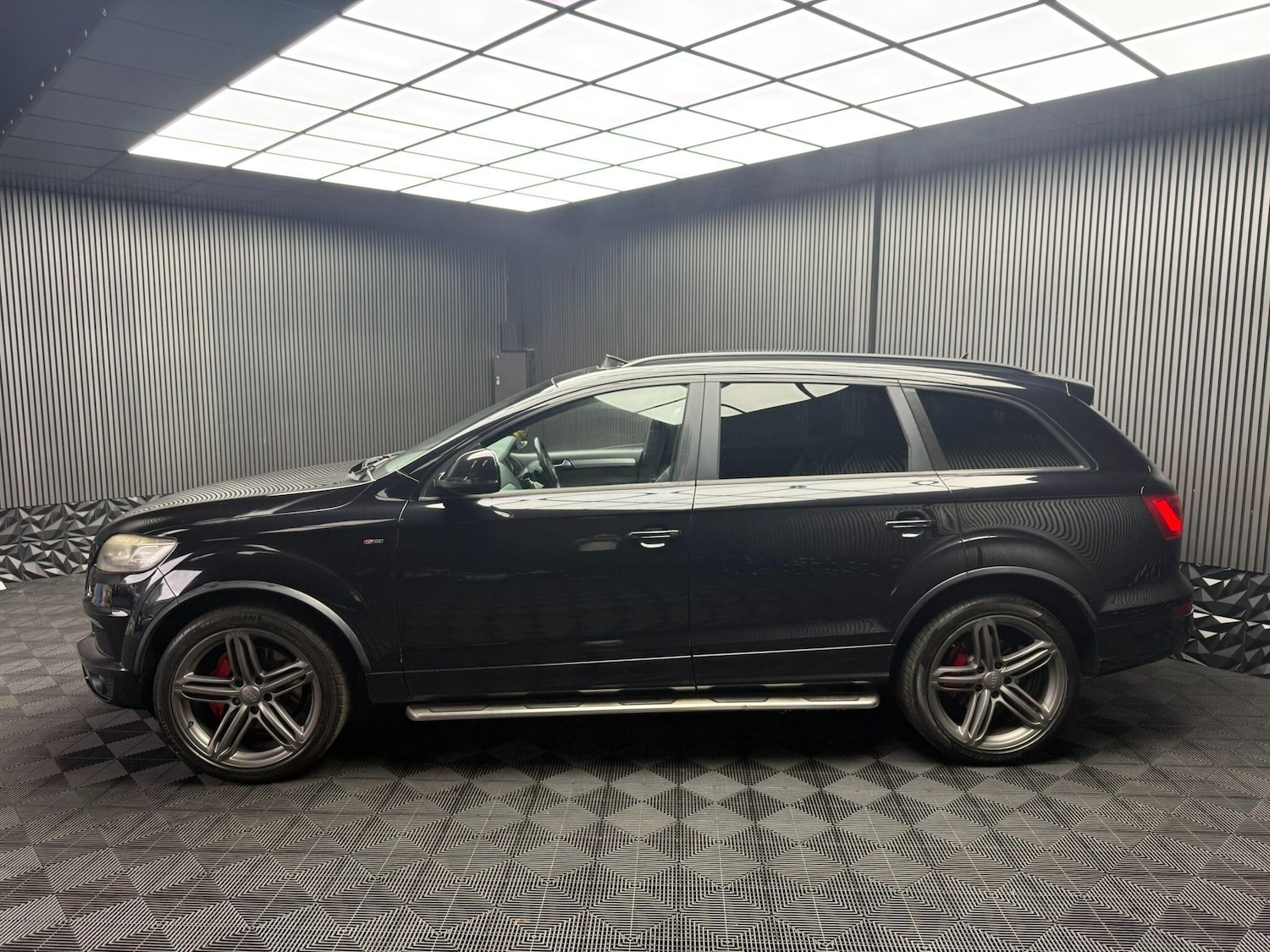 Used Audi Q7 2012 for sale - 76994070: Photo 9