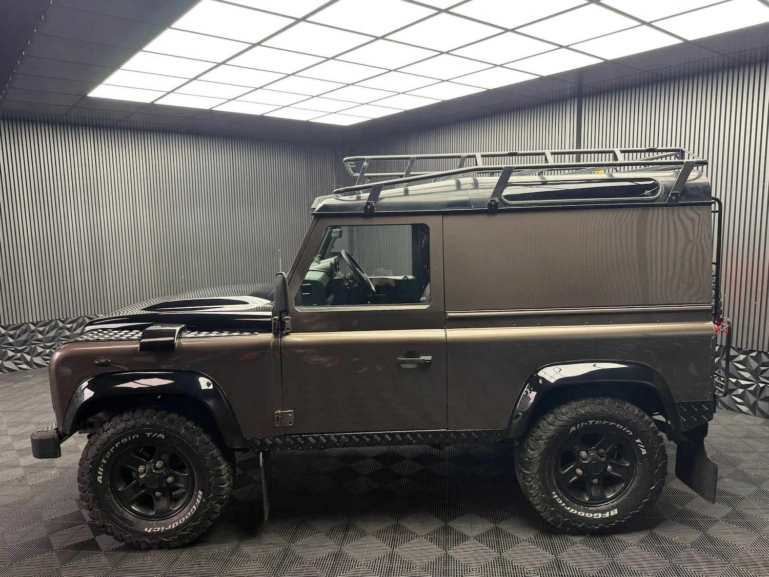 Used Land Rover Defender 90 1991 for sale - 77351858: Photo 14