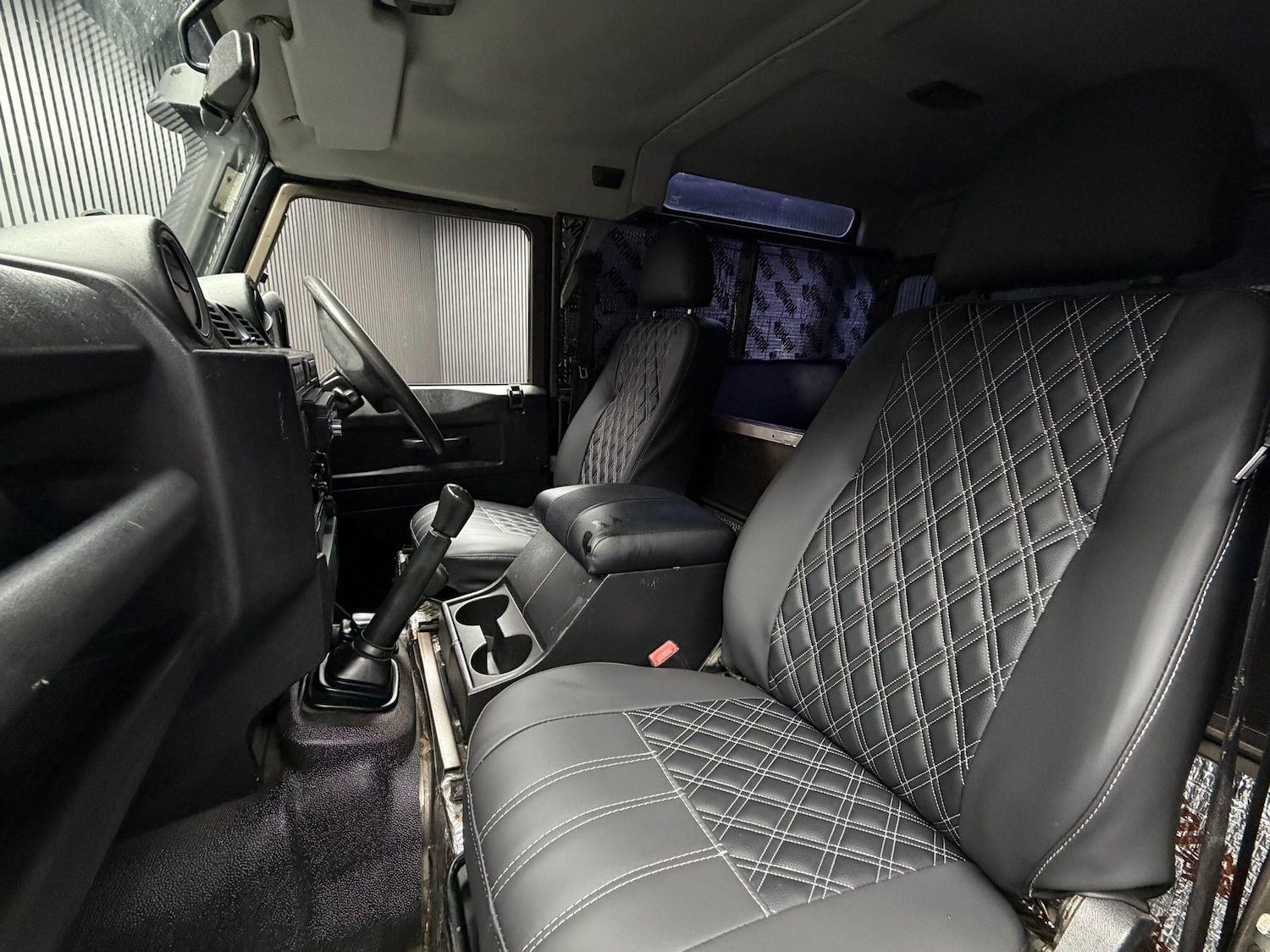 Used Land Rover Defender 90 1991 for sale - 77351858: Photo 29