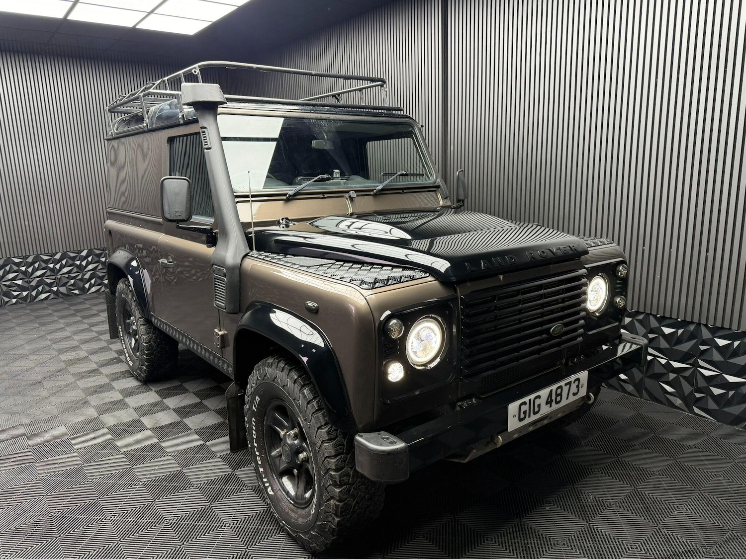 Used Land Rover Defender 90 1991 for sale - 77351858: Photo 9