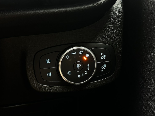 Used Ford Fiesta 2018 for sale - 76318012: Photo 28