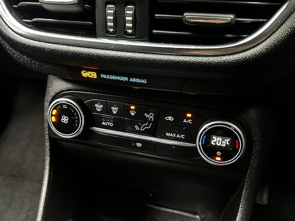 Used Ford Fiesta 2018 for sale - 76318012: Photo 34