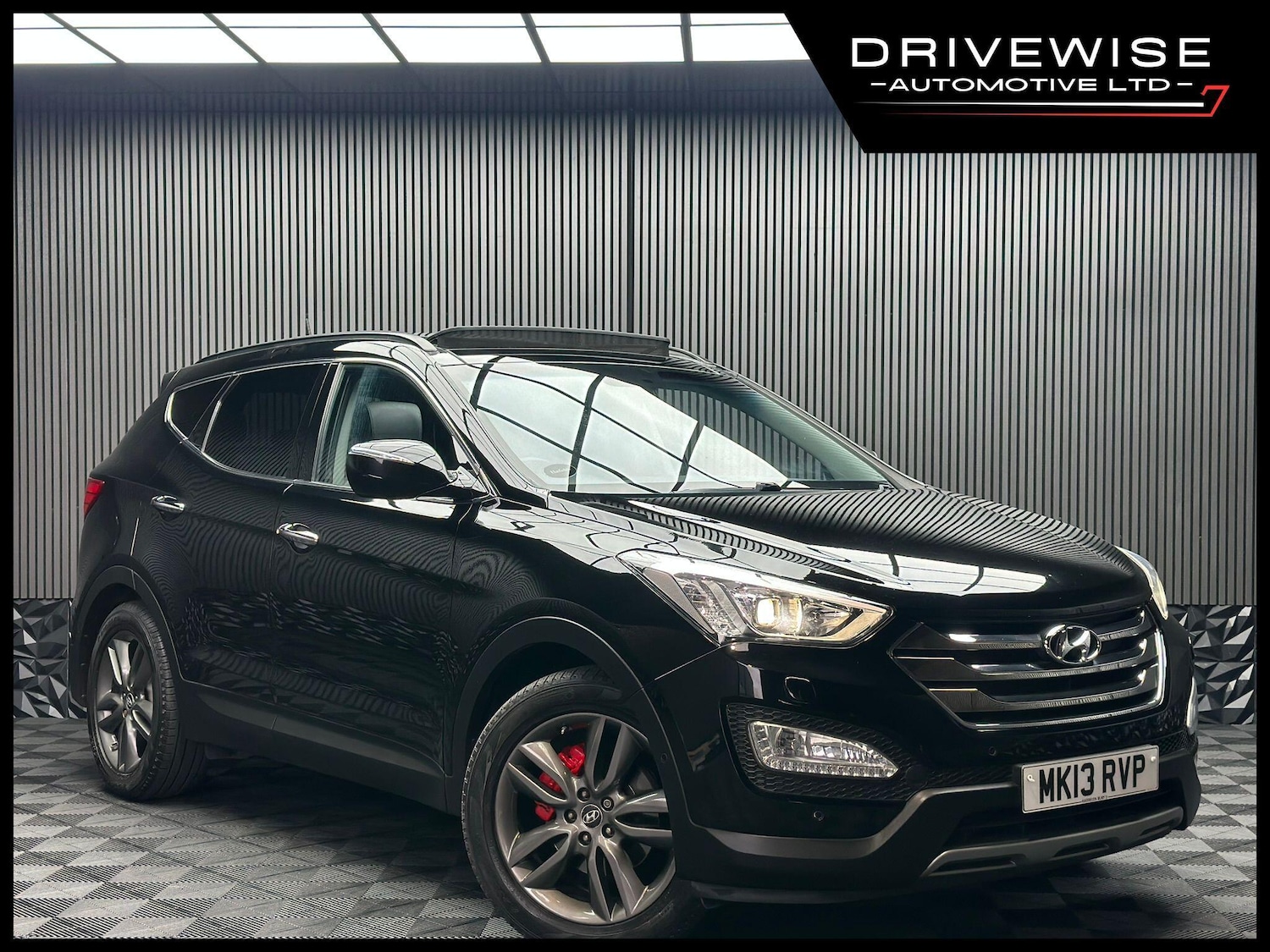 Used Hyundai Santa Fe 2013 for sale - 76337111: Photo 1