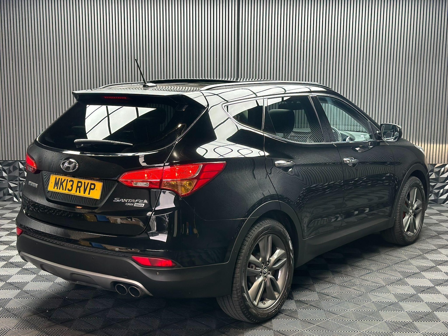 Used Hyundai Santa Fe 2013 for sale - 76337111: Photo 18