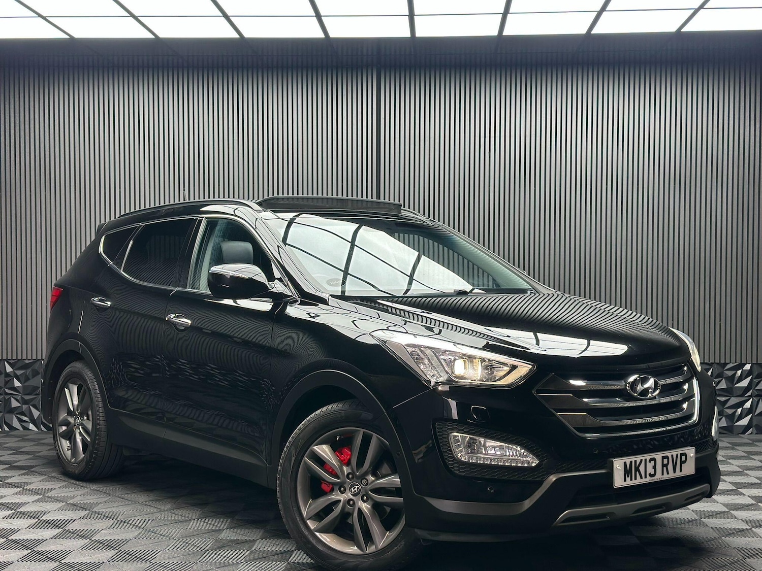 Used Hyundai Santa Fe 2013 for sale - 76337111: Photo 6