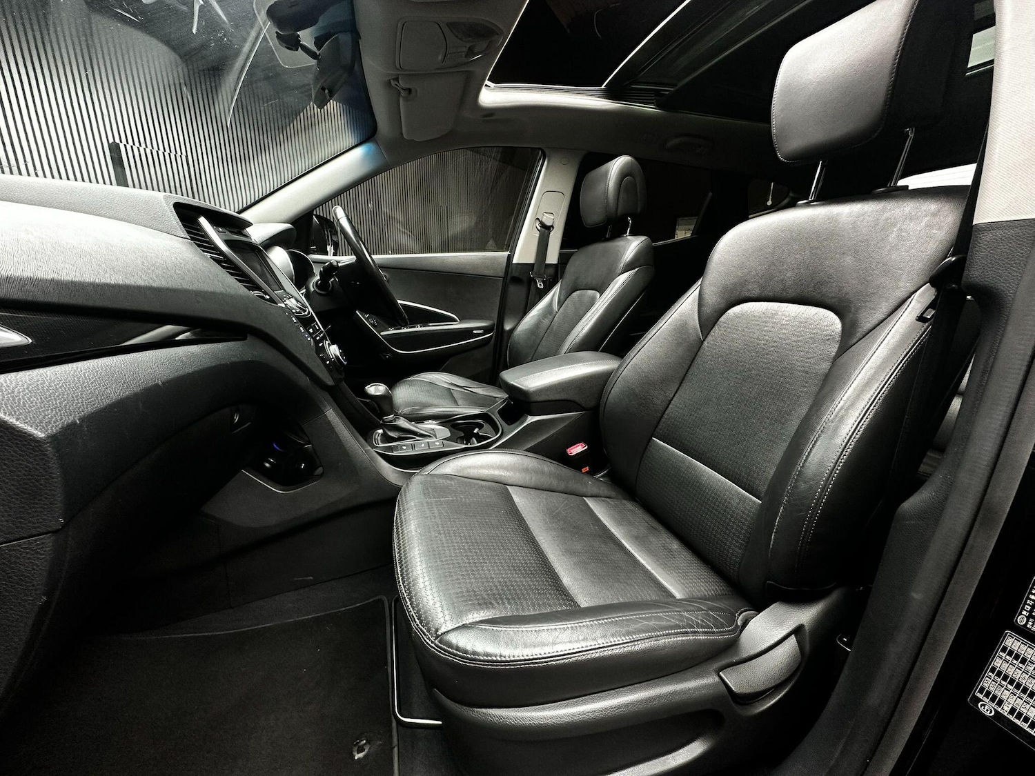 Used Hyundai Santa Fe 2013 for sale - 76337111: Photo 61