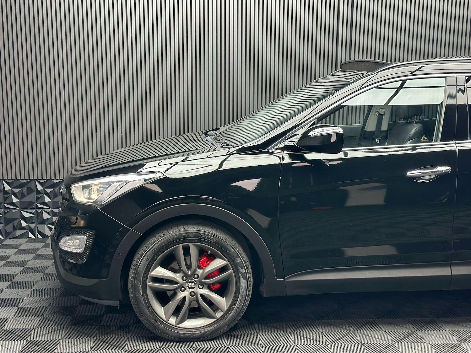 Used Hyundai Santa Fe 2013 for sale - 76337111: Photo 64