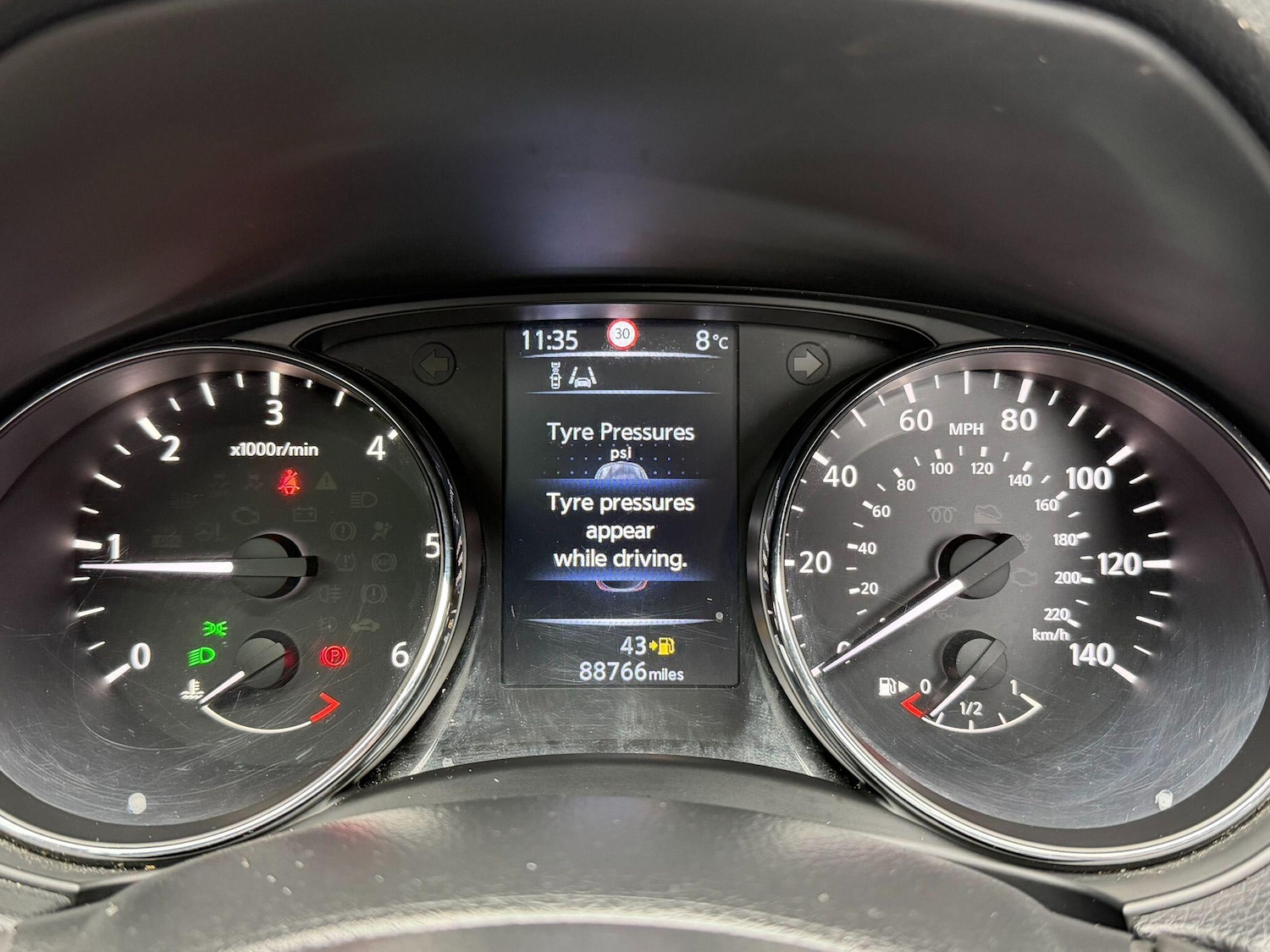 Used Nissan Qashqai 2014 for sale - 77559174: Photo 50