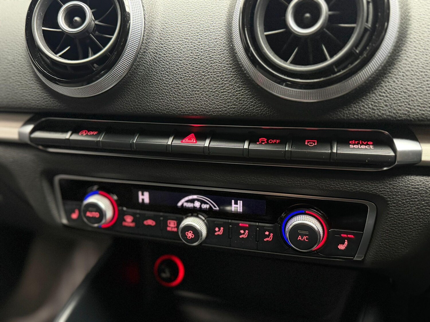 Used Audi A3 2013 for sale - 77908641: Photo 61