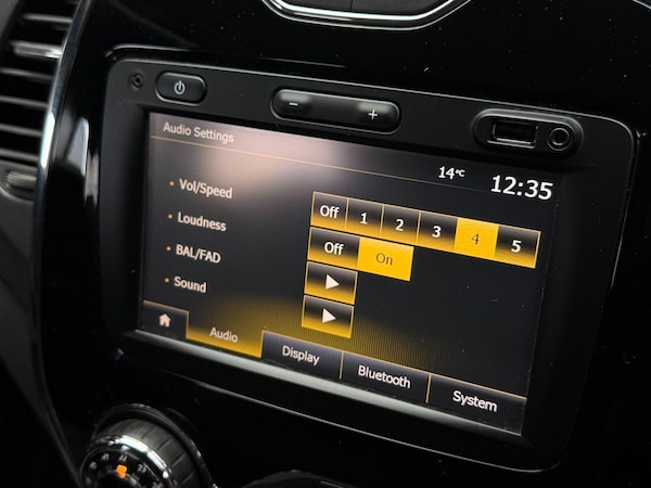 Used Renault Captur 2016 for sale - 76318218: Photo 44