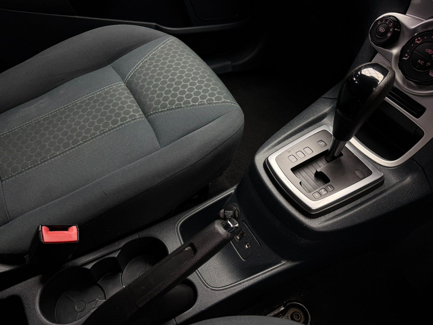 Used Ford Fiesta 2012 for sale - 77053987: Photo 17