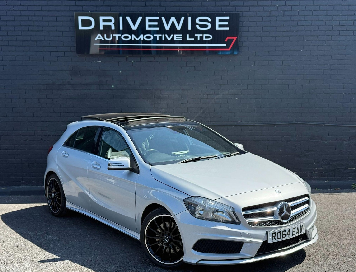 Used Mercedes-Benz A-Class 2014 for sale - 76317915: Photo 2