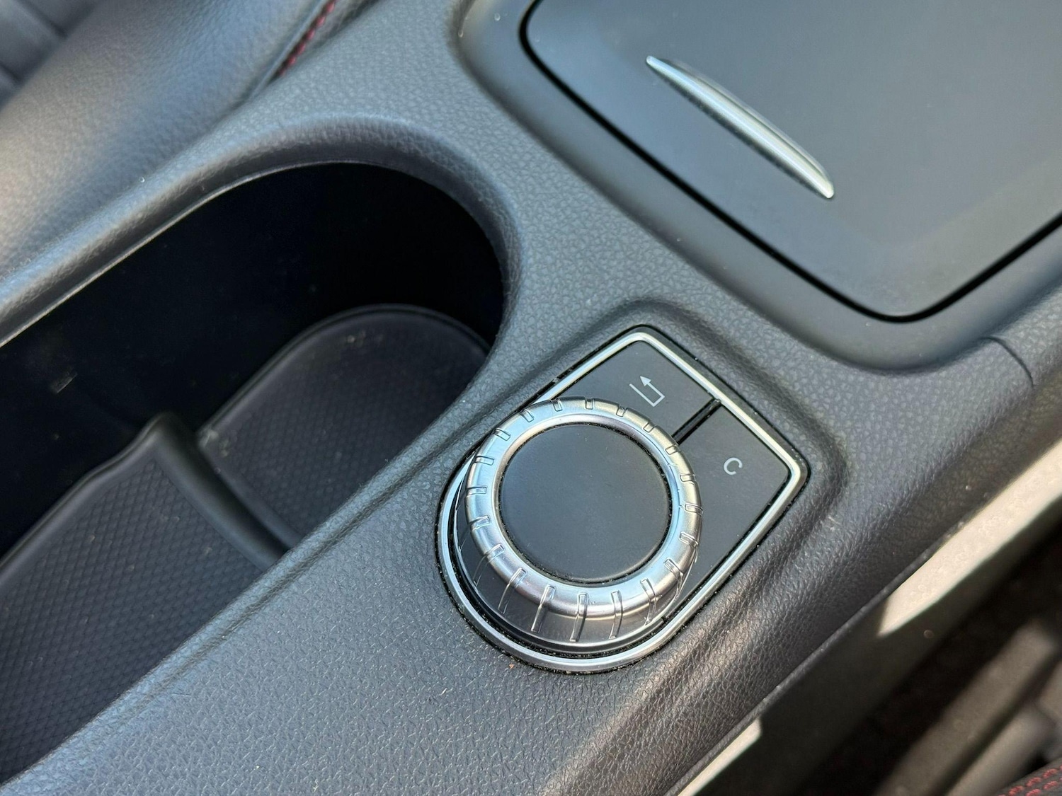 Used Mercedes-Benz A-Class 2014 for sale - 76317915: Photo 28