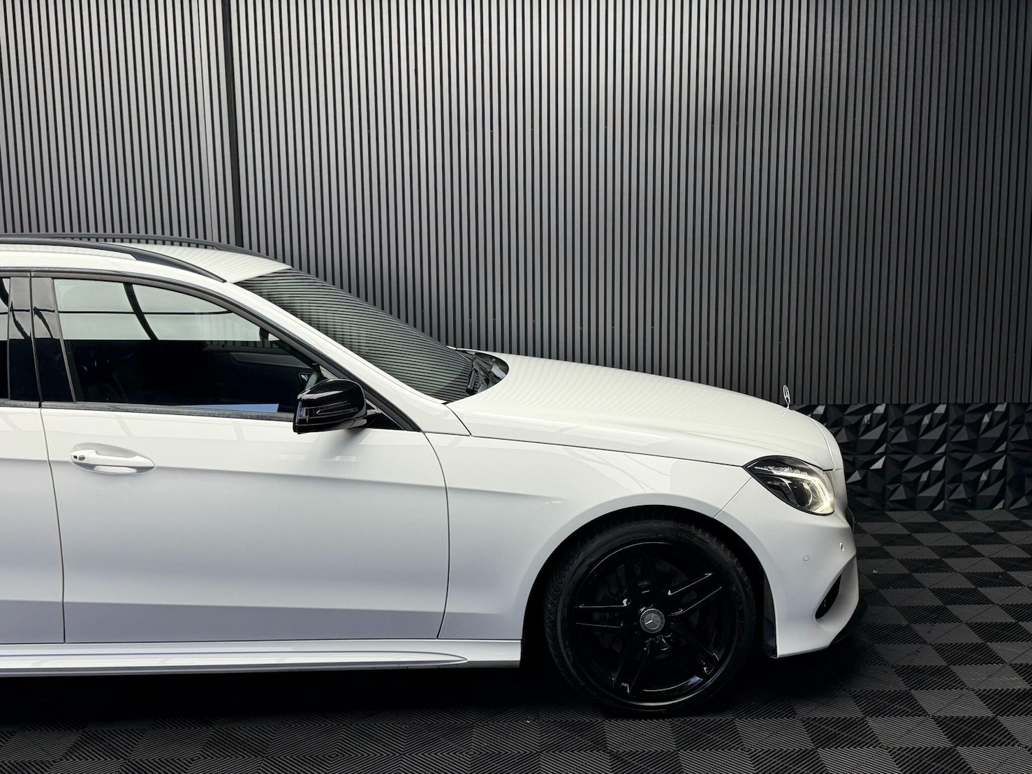 Used Mercedes-Benz E Class 2016 for sale - 77377625: Photo 15