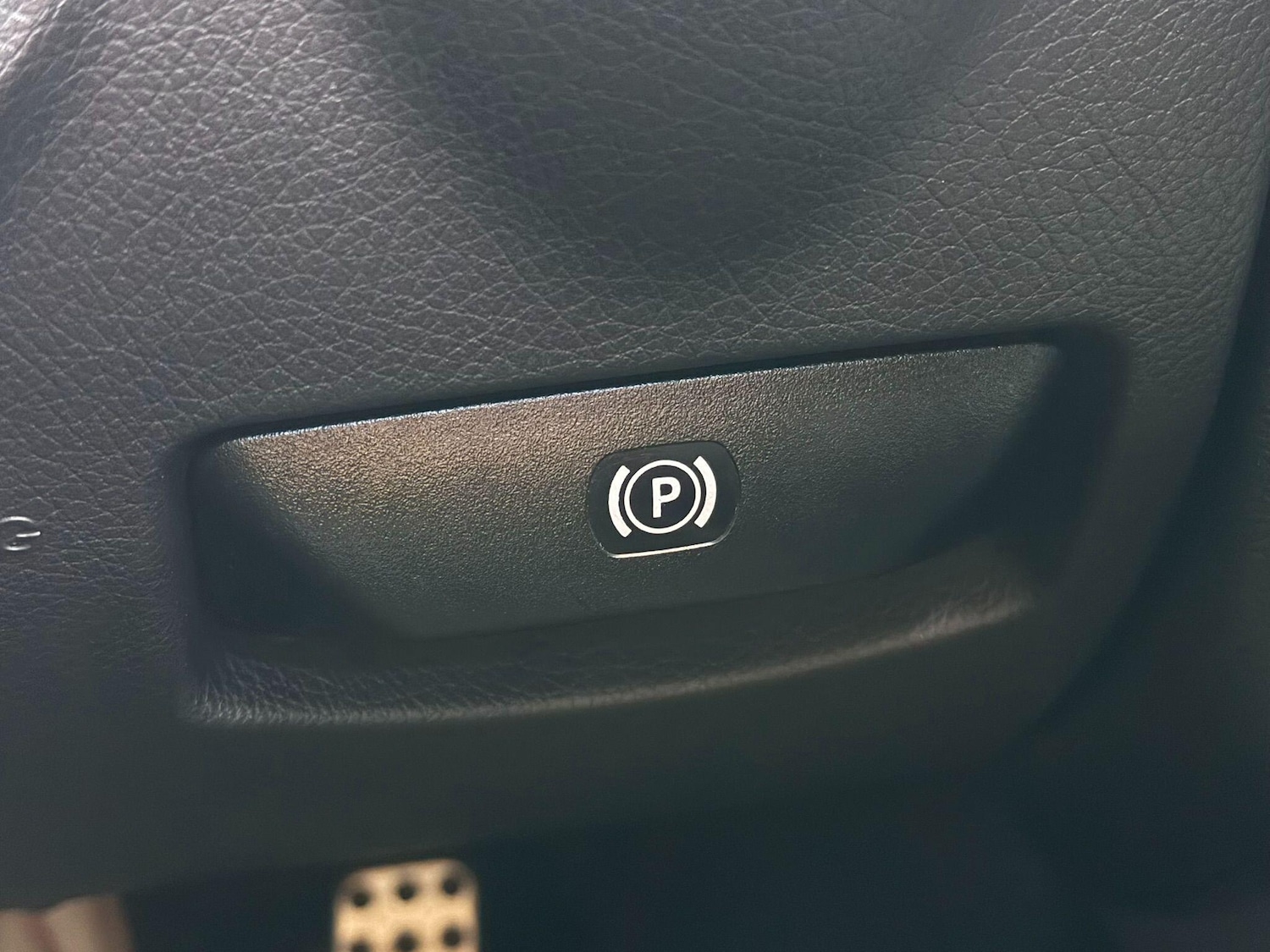 Used Mercedes-Benz E Class 2016 for sale - 77377625: Photo 26