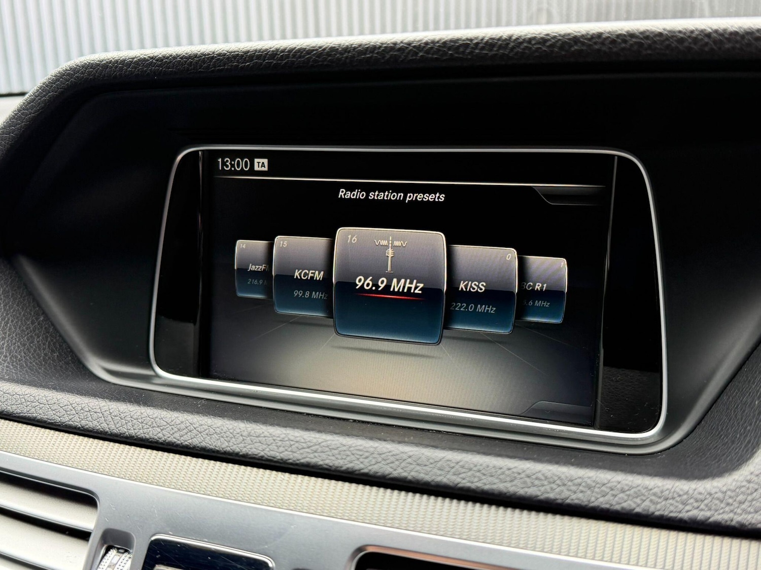 Used Mercedes-Benz E Class 2016 for sale - 77377625: Photo 37