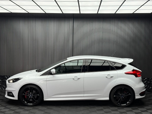 Used Ford Focus 2016 for sale - 76318125: Photo 17
