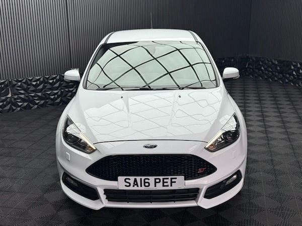 Used Ford Focus 2016 for sale - 76318125: Photo 3