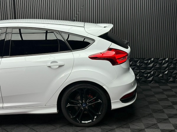 Used Ford Focus 2016 for sale - 76318125: Photo 5